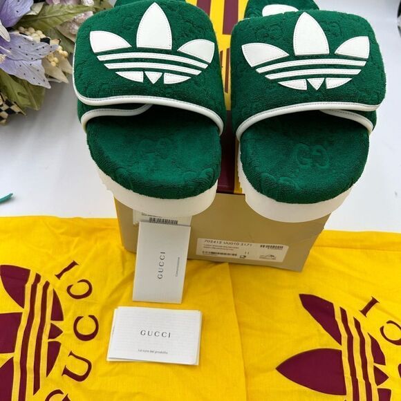 Men’s Gucci X Adidas, limited edition, pool slides, GG monogram size 11 Italy - Picture 3 of 10